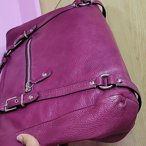 Coach Vintage Raspberry Leather hobo/crossbody adorable 🍇 Bag - Picture 15 of 16